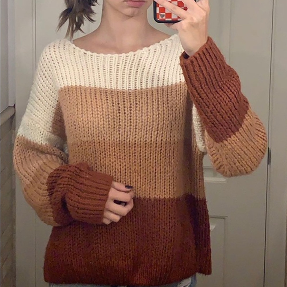 NEUTRAL STRIPED SWEATER